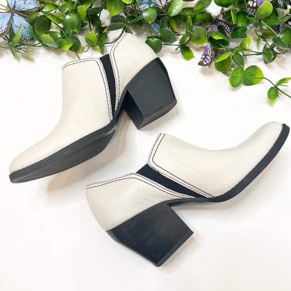 Naturalizer White Black Ankle Boots Size 7.5 - Picture 11 of 11